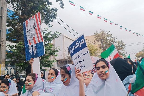  راهپیمایی ۱۳آبان در شهرستان ورامین