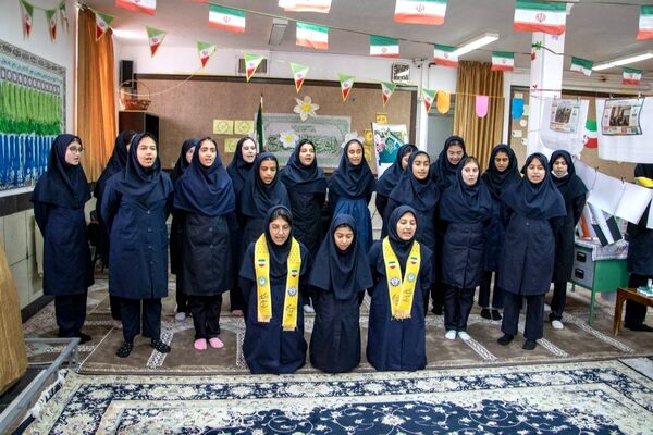 جشنواره دانش‌آموزی دور‌ریختنی‌ها توسط پیشتازان سازمان دانش‌آموزی محلات