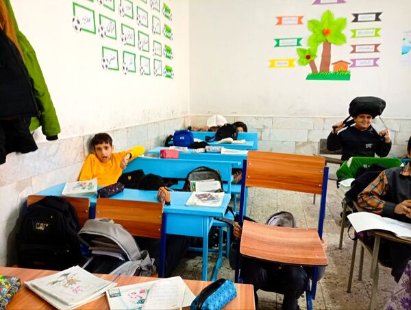 مانور زلزله در دبستان شهید پسندیده فدافن  