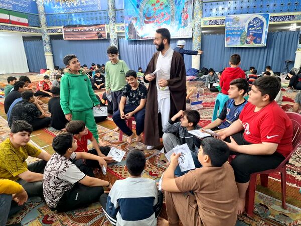 اعتکاف دانش‌آموزی در مسجد جامع قائمشهر