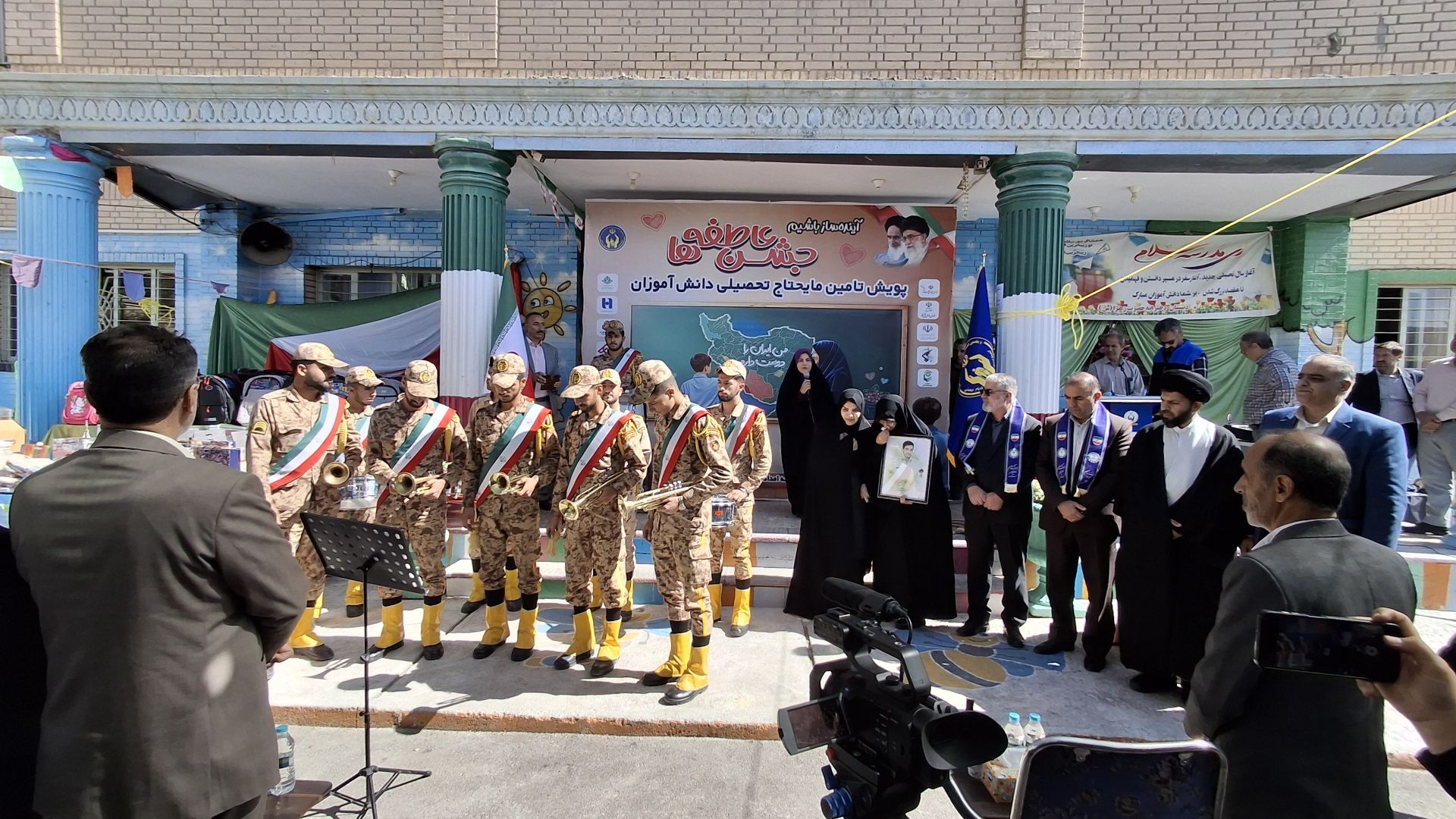 مهر در انتظار مهر 