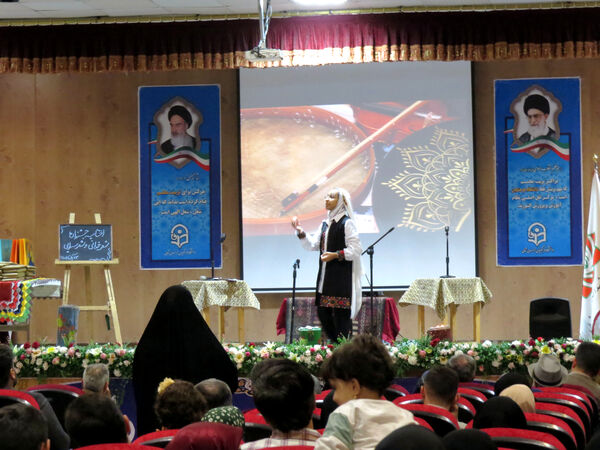 اختتامیه جشنواره شعرخوانی و شعر سرایی بومی‌ محلی 