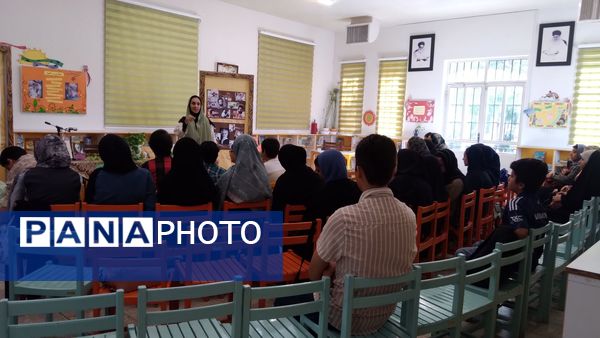 نشست ادبی خوانش نامه‌های سهراب سپهری در قم