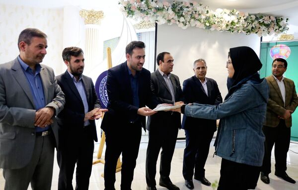 آیین تجلیل از برگزیدگان جشنواره‌های فرهنگی و هنری شمال‌غرب کشور در تبریز
