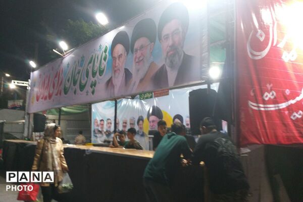 راهپیمایی مردم اندیشه فاز یک در مقابل مسجد امام جعفر صادق 