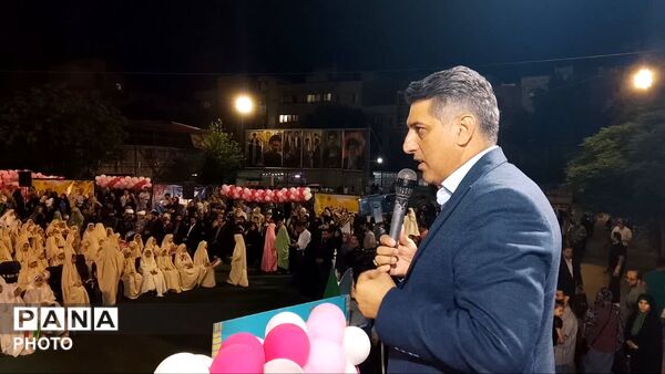 طلیعه بندگی خالق مهربان در جشن تکلیف دختران منطقه ۱۰