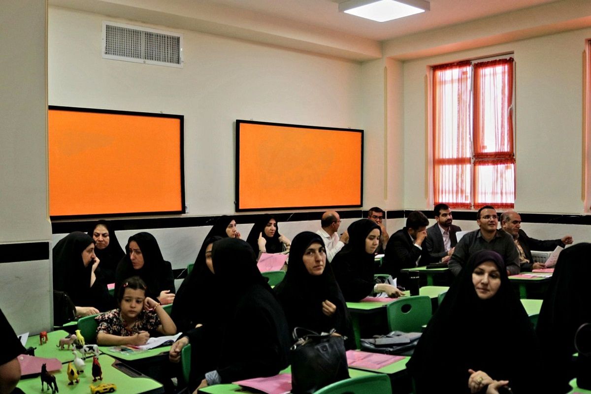 آغاز مرحله استانی دوره توانمندسازی معلمان و مربیان مقطع ابتدایی در قم