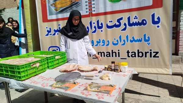 کارگاه آموزش پخت ماهی و شیلات در دبیرستان حجاب ناحیه 2 تبریز