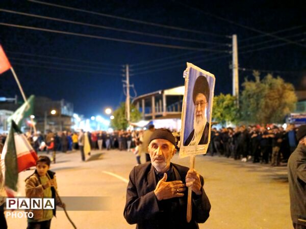 فرهنگیان و دانش آموزان گلستان همچنان پای میدان