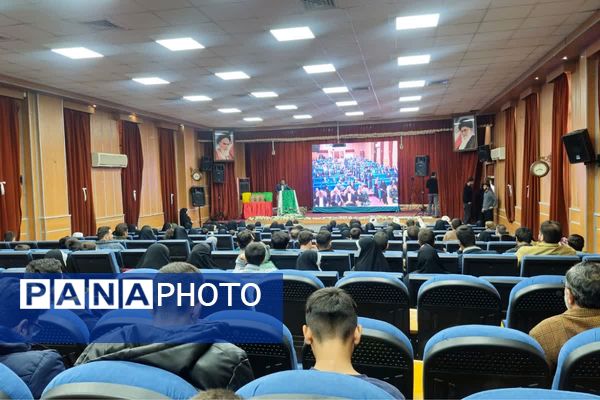 آیین تجلیل از برگزیدگان مسابقات قرآن و عترت بسیج قرچک