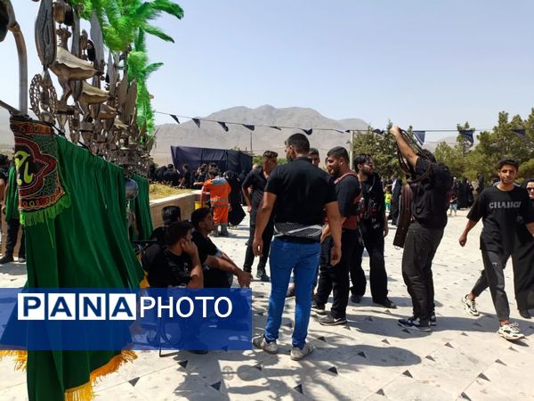 مراسم اربعین حسینی در کربلای ایران؛ باحضور پرشور زائران از سراسر کشور تا حرم مطهر حضرت سلطانعلی (ع)