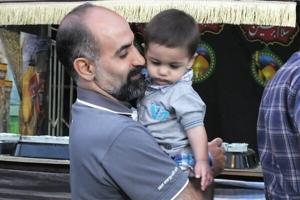 از نگاه معصوم کودک تا اشک پیرمرد؛ روایت عاشقی در موکب «عشاق‌الحسین»