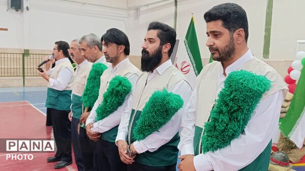 طنین آیین نمادین زنگ مهر و مقاومت در هنرستان خدیجه کبری شهرستان میبد
