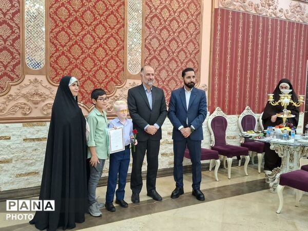  مدیران ابتدایی و مسئولان منطقه ۴ به استقبال سال تحصیلی رفتند