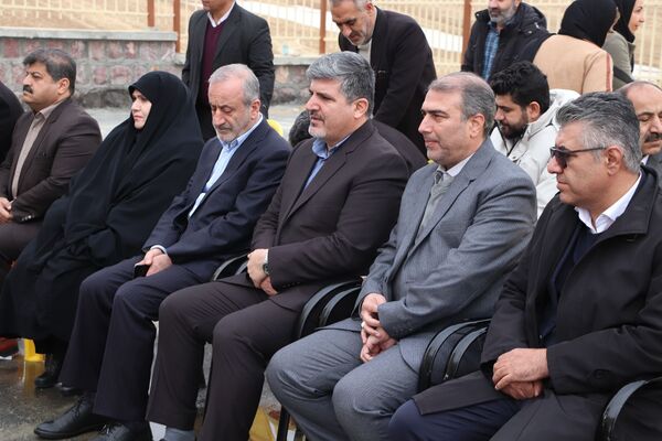 فجر خدمت در شهرستان قروه؛ بهره برداری و کلنگ زنی چندین پروژه عمرانی و آموزشی
