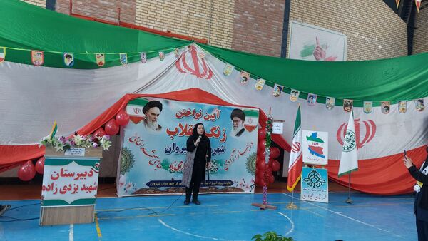 همایش «یاوران انقلاب» و «پیشتازان مقاومت» و آیین نواختن زنگ انقلاب در شیروان برگزار شد
