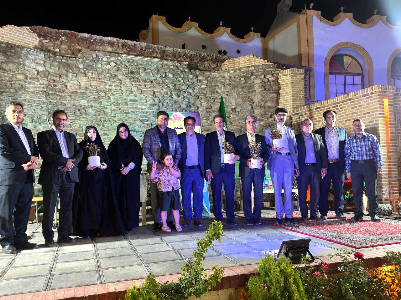 برگزاری آیین تجلیل از آموزش دهندگان تلاشگر نهضت سوادآموزی تربت حیدریه