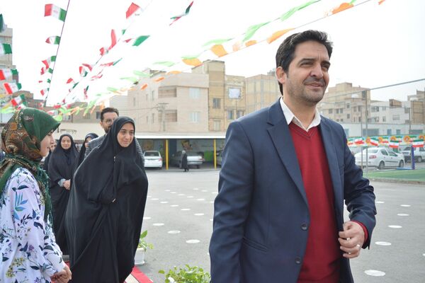 افتتاحیه طرح  «ایرانمون» در مدرسه شهدای گمنام بهارستان‌دو