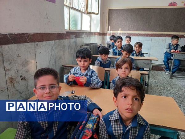  جشن شکوفه‌ها در دبستان شهید فردکاردل آمل