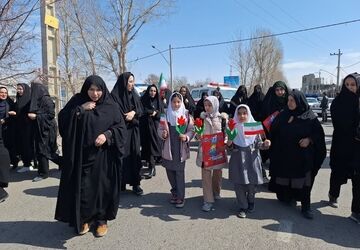 بیانیه‌ کوبنده دانش‌آموز خبرنگار در راهپیمایی قدس سراب