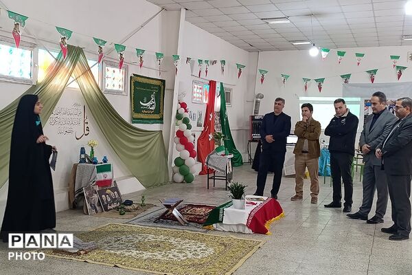 برپایی مدرسه انقلاب در هنرستان قدس ناحیه دو شهرری 