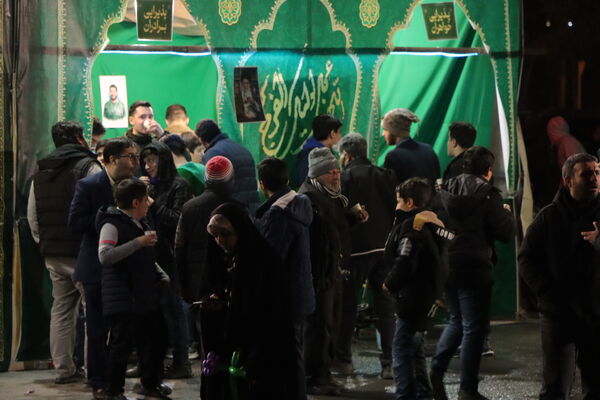 پذیرایی نوجوانان سید مرکز سلاله از منتظران ظهور در ایام فرخنده نیمه شعبان