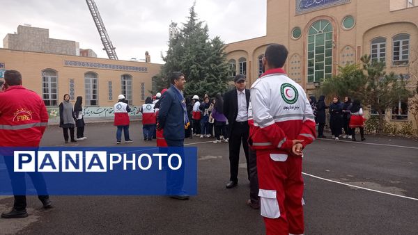 آمادگی مدارس آذربایجان‌شرقی برای برگزاری مانور زلزله 