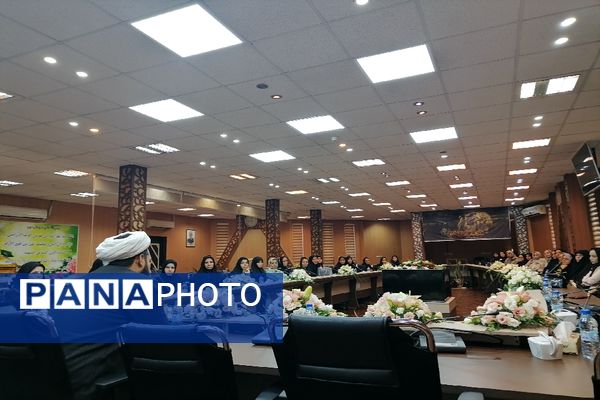 نشست هم‌اندیشی اقدامات تبلیغاتی نمایش آیینی «سرگذشت» 