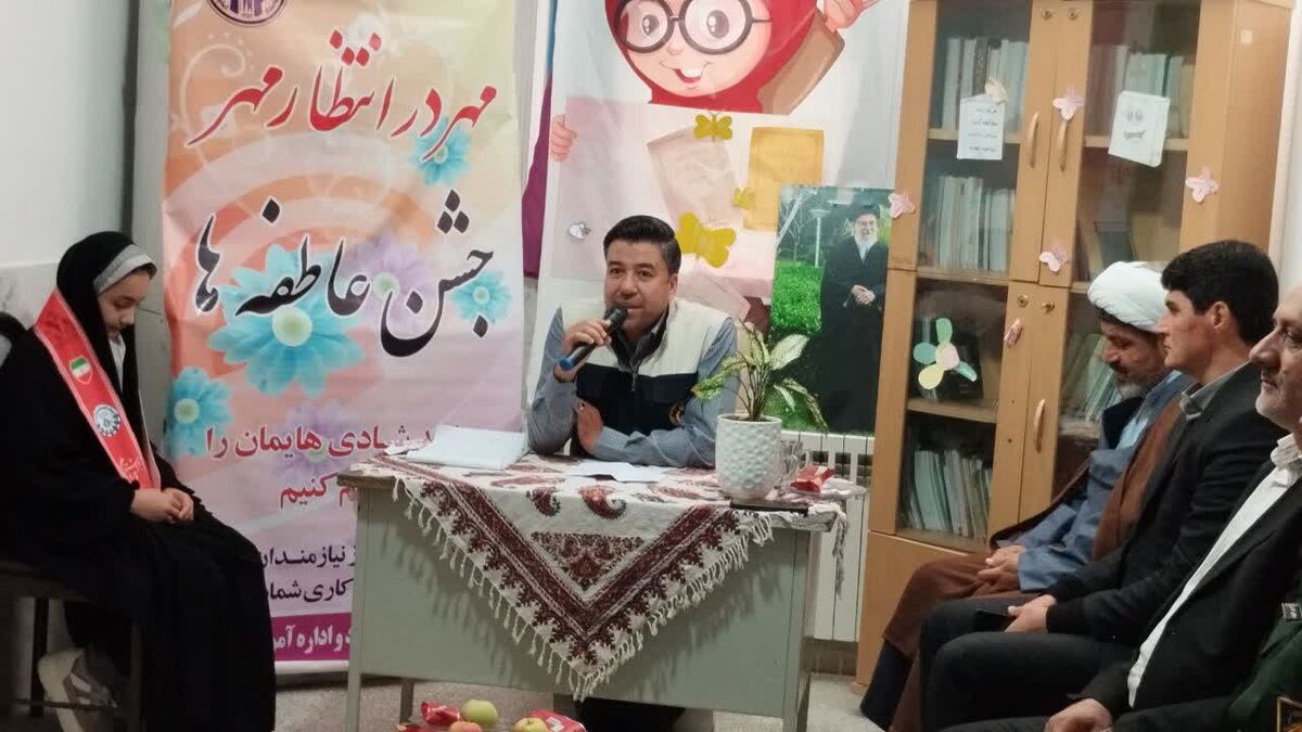 هیچ دانش‌آموزی نباید به دلیل مشکلات اقتصادی از تحصیل باز بماند