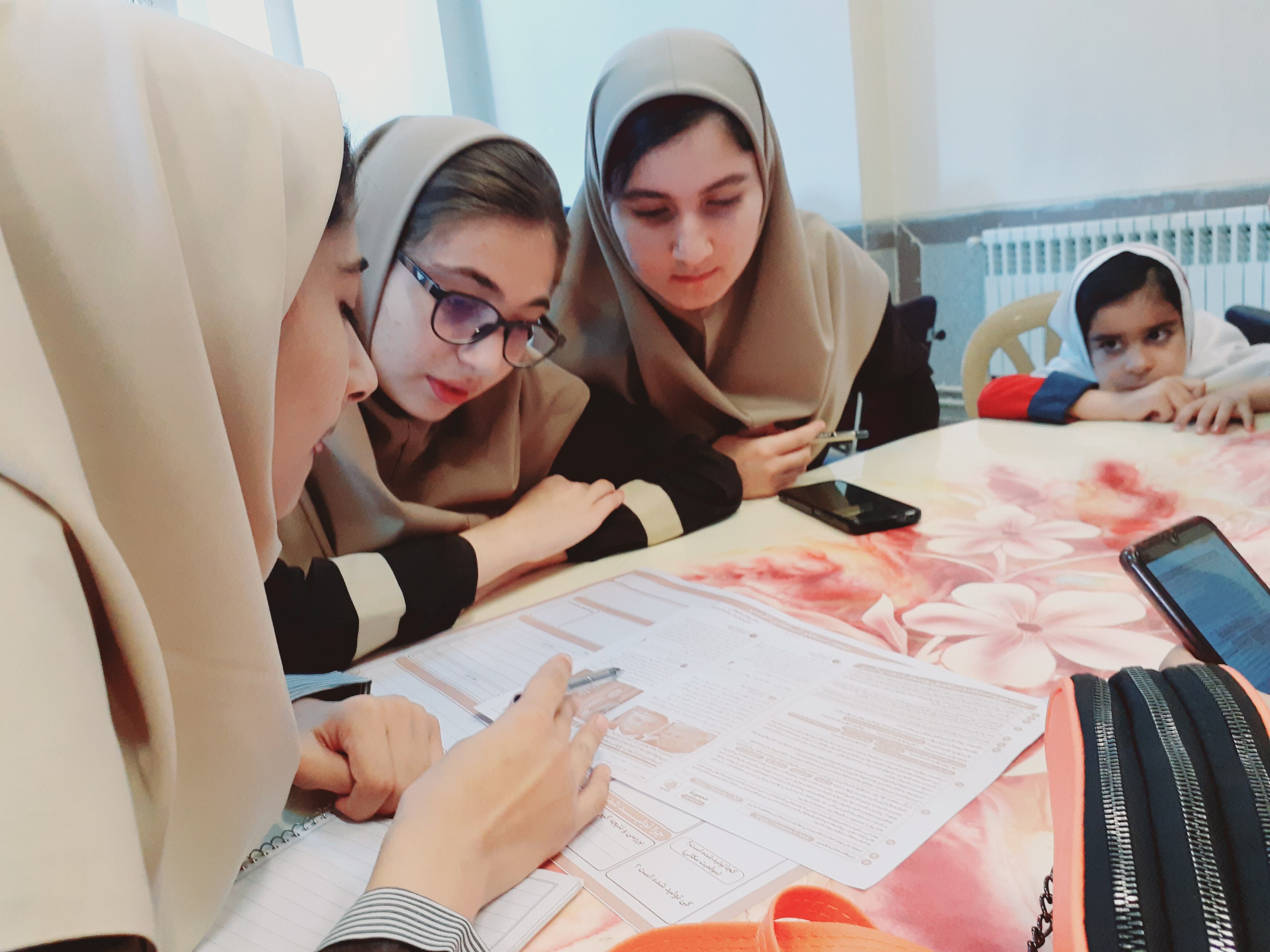 آزمون لیگ‌جت با شعار «جهاد ما جهاد تبیین» در خانمیرزا