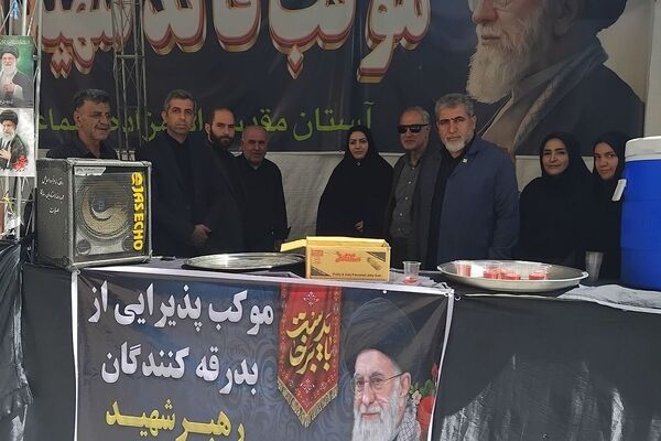 تجدید میثاق در جوار امامزاده اسماعیل(ع)؛ میزبانیِ مؤسسان مدارس غیردولتی فیروزکوه از زائران رهبر شهید
