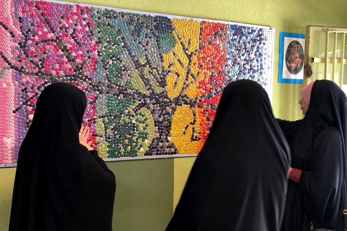 برگزاری جلسه و بازدید از هنرستان سالور ناحیه دو شهرری 