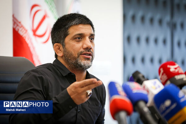 نشست خبری رئیس فدراسیون کشتی