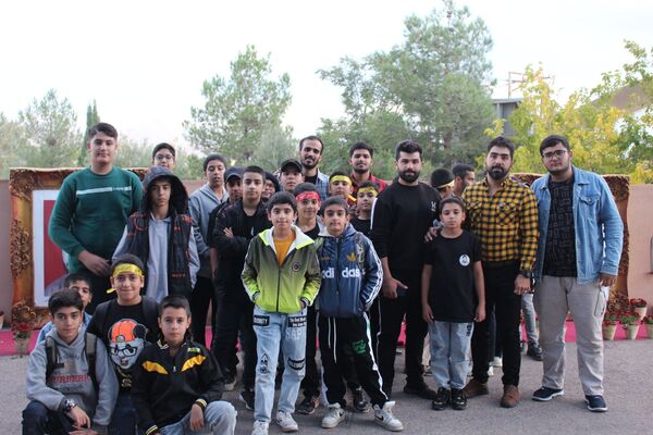 بازدید دانش‌آموزان بسیجی از نمایشگاه بزرگ قله افتخار 