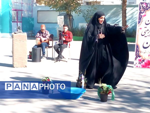 تئاتر خیابانی ارتفاعات الله اکبر در دبیرستان فاطمیه