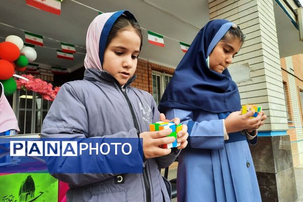  جشن نیمه شعبان در مدرسه مهرآیین ناحیه دو بهارستان