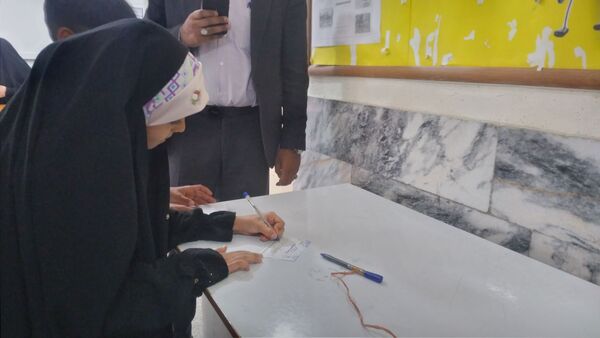 دومین مرحله انتخابات ریاست‌جمهوری در جوار امام خوبی‌ها