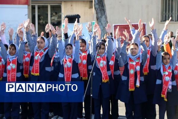 خروش دانش‌آموزان گرگانی در روز حماسه و بصیرت