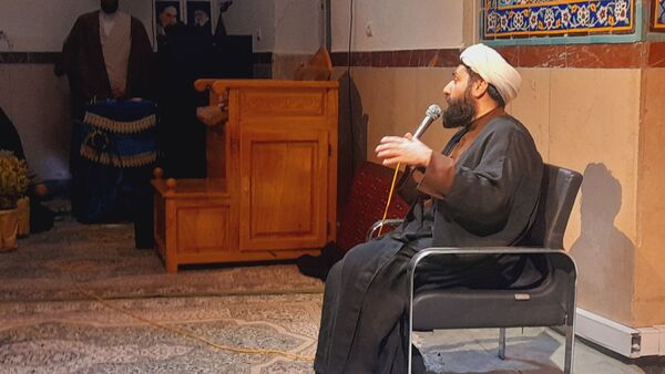 نخستین روز اعتکاف دانش‌آموزی ناحیه ۳ کرج در مسجد حضرت خدیجه(س)