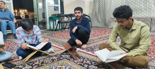 محفل انس با قرآن کریم به یاد شهدای ارتش در شهرستان کاشمر