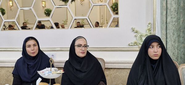 آیین تجلیل از خبرنگاران و اصحاب رسانه در محمودآباد