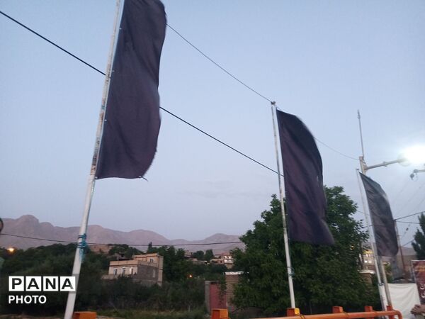 اقامه نماز جماعت همراه با اجتماعات شبانه در حسینیه شهدای شهر بار نیشابور