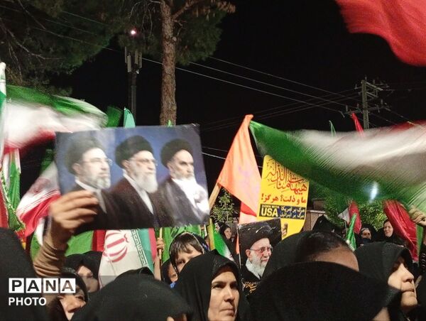 با این که کودکم ، اما ایرانیم