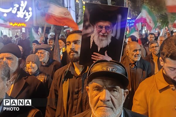 در شب پیروزی انقلاب اسلامی، شهریار در جوش‌ و خروش