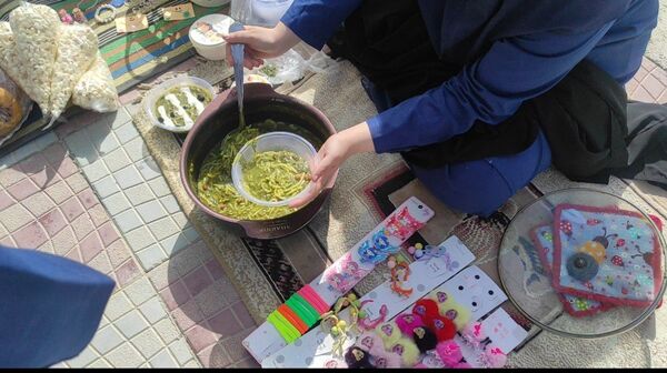 برپایی بازارچه کسب و کار در دبیرستان قلم‌چی۲ بن