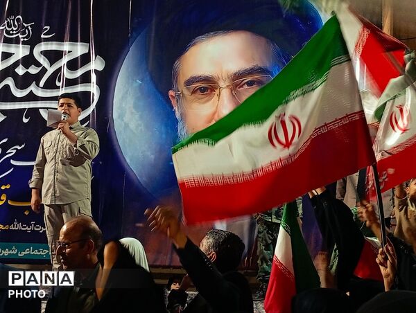اجتماع مردمی در حمایت از کشور و نیروهای مسلح 