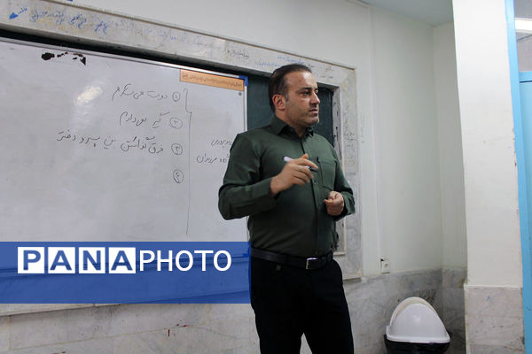 دومین روز از دوره ضمن‌خدمت مربیان سازمان دانش‌آموزی سملقان