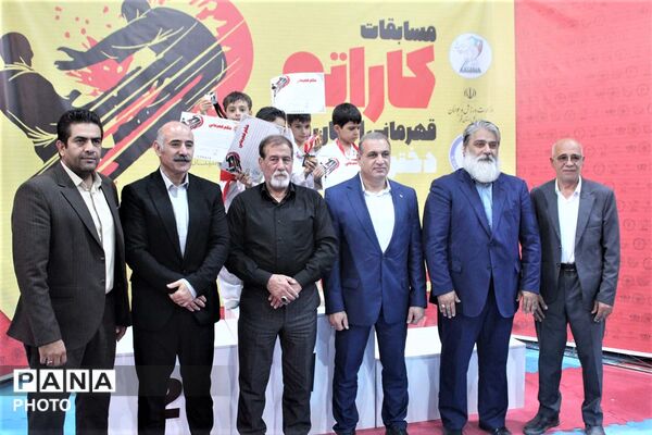 رقابت های کاراته گرامیداشت شهدای میناب در قم