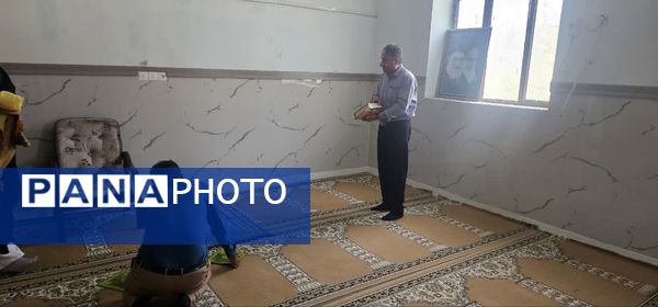 غبارروبی نمازخانه‌های مدارس قشم در آستانه سال تحصیلی جدید