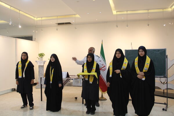 پیش اردوی ملی تشکیلات پیشتازان ویژه دختران در ری یک
